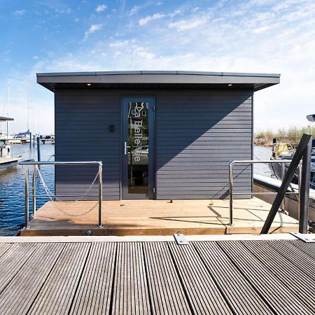 Hotel Beautiful Houseboat In Marina Of Volendam Exterior foto