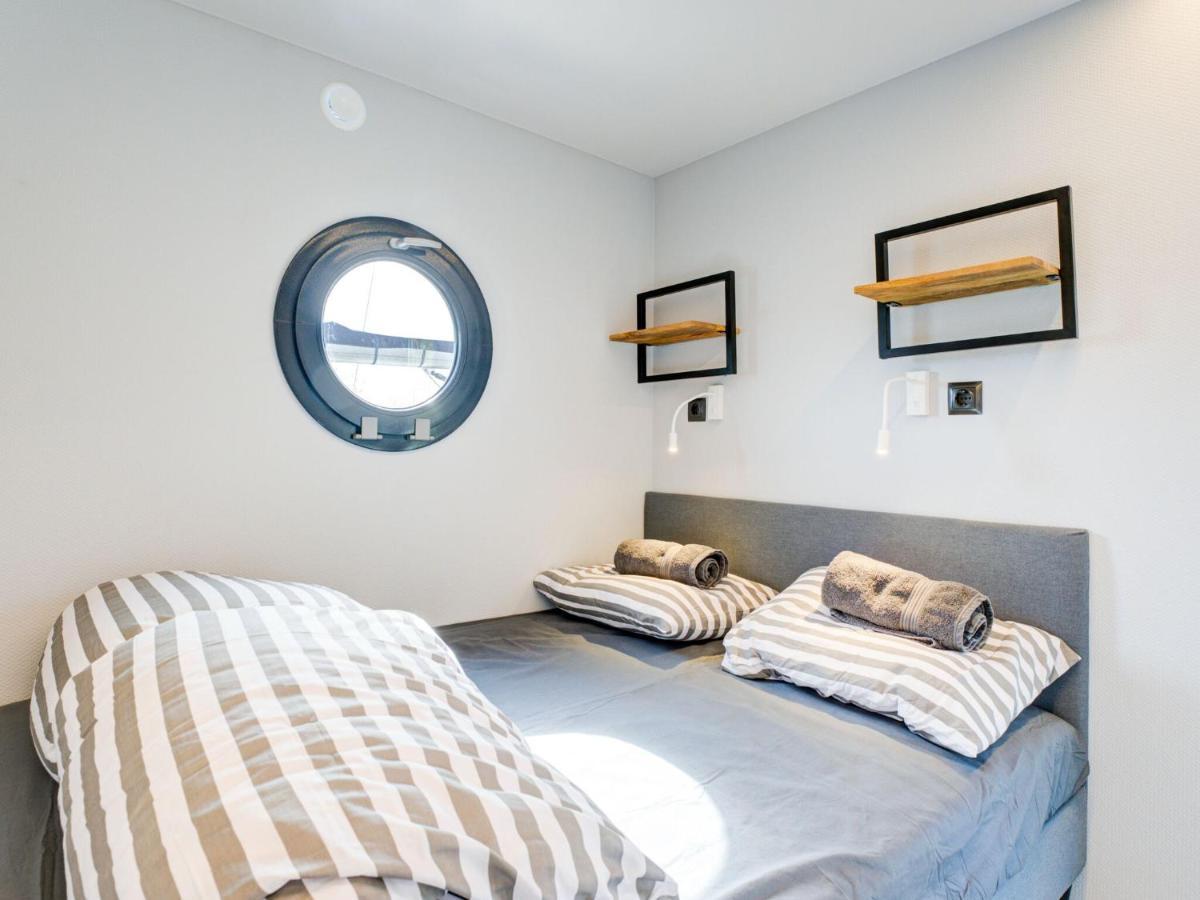 Hotel Beautiful Houseboat In Marina Of Volendam Exterior foto