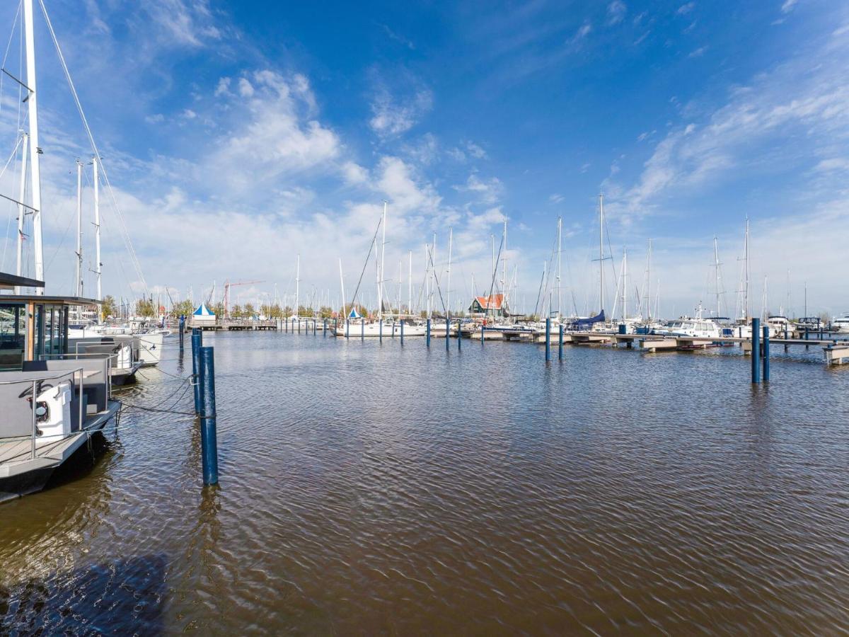 Hotel Beautiful Houseboat In Marina Of Volendam Exterior foto