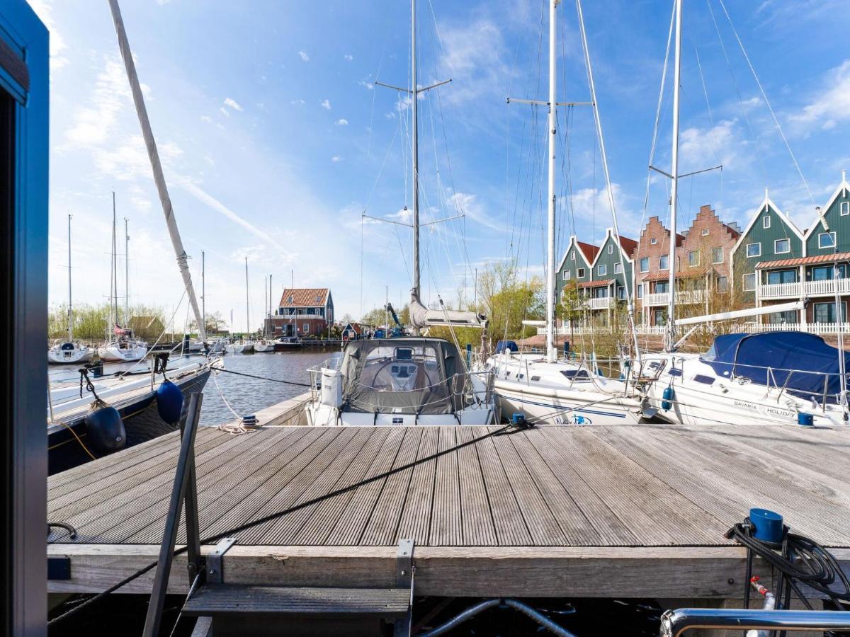 Hotel Beautiful Houseboat In Marina Of Volendam Exterior foto